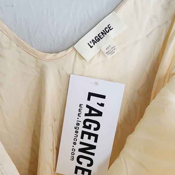 L'Agence Lexi Silk Blend Chain Link Print Camisole Gold V-Neck XS NWT - Picture 12 of 15